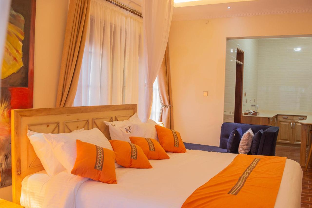 Savannah Suites Lubowa Buitenkant foto