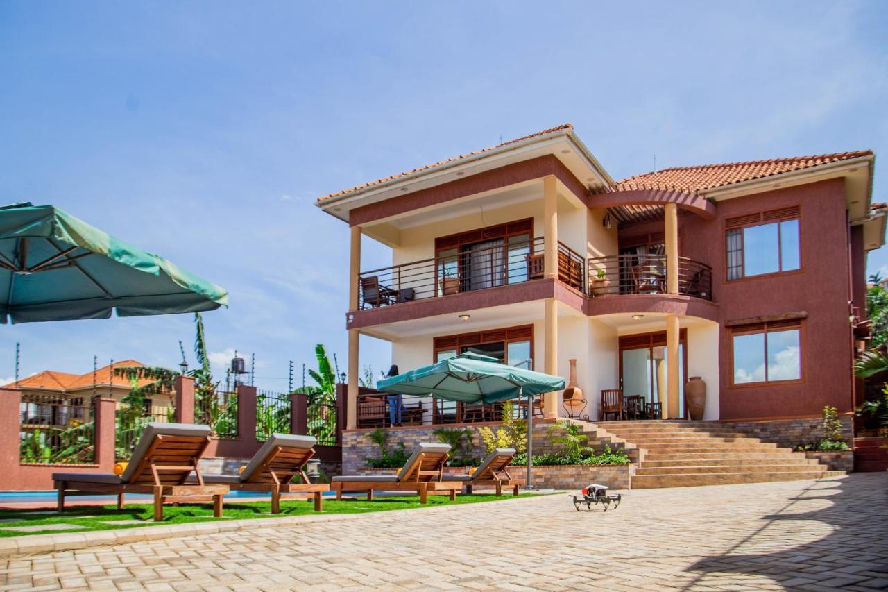 Savannah Suites Lubowa Buitenkant foto