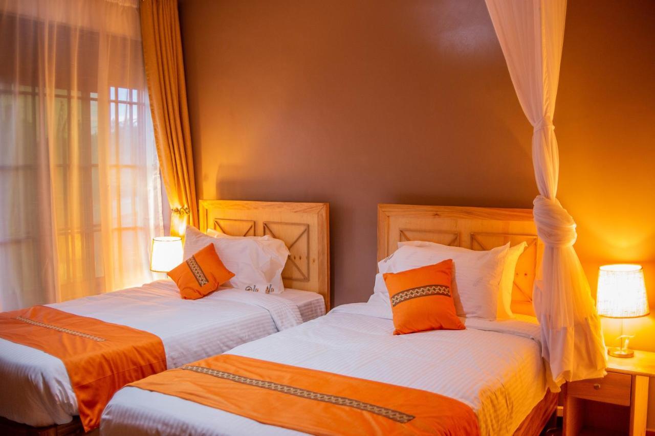 Savannah Suites Lubowa Buitenkant foto