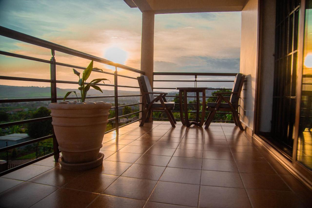 Savannah Suites Lubowa Buitenkant foto