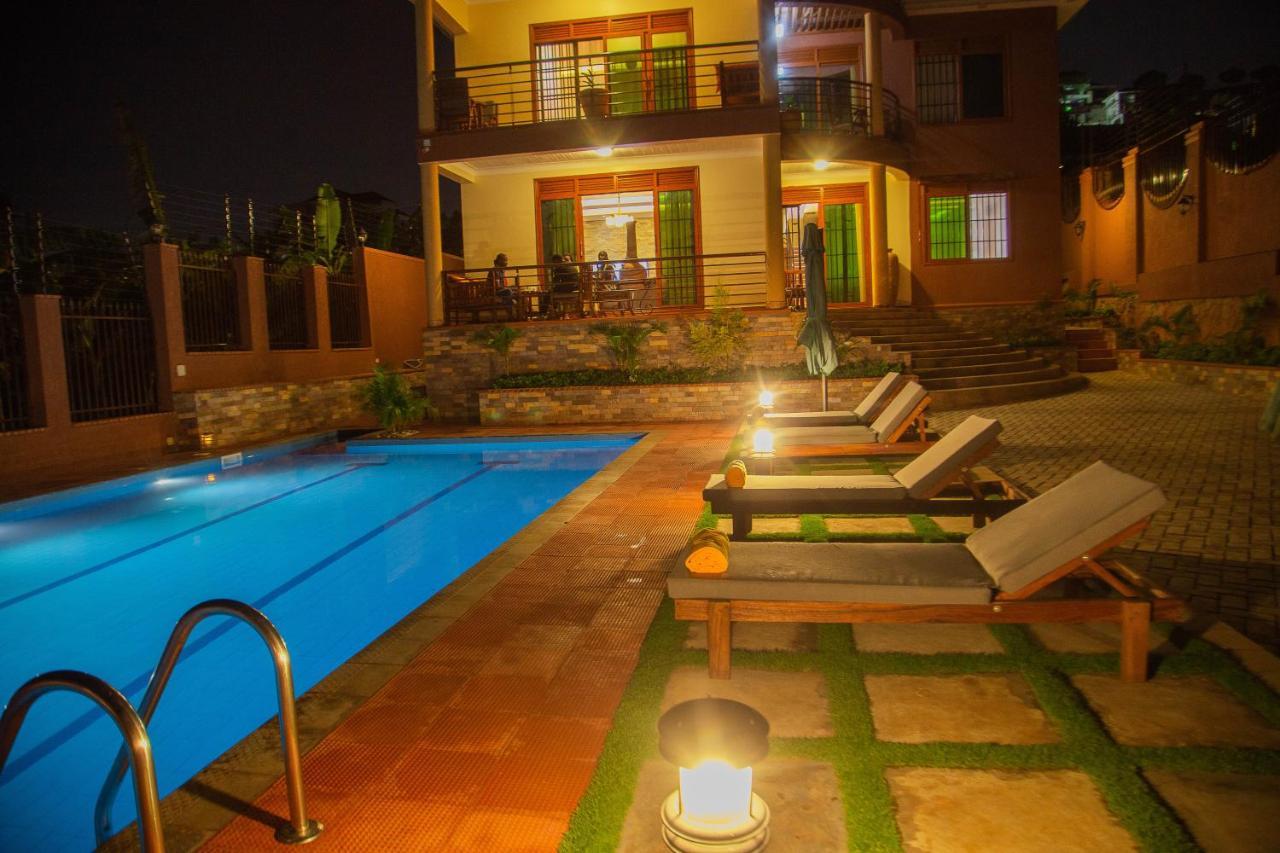 Savannah Suites Lubowa Buitenkant foto